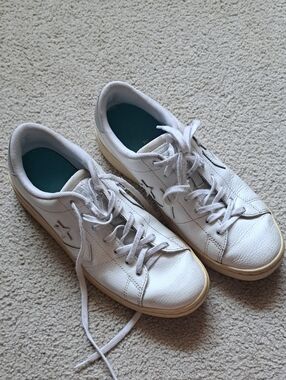 Converse White Sneaker with Silver Logo Detail